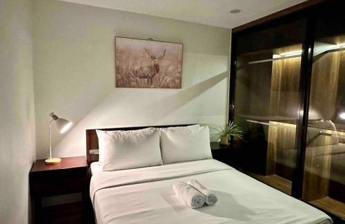 San Lorenzo Apartamento | Huge 100-SQM 3BR Loft near Greenbelt Makati