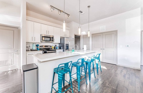 Montopolis Apartamento | Huge 2BR suite close to Downtown w/ fast WiFi