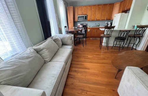 West New York Apartamento | Huge 3 Bedrooms Apt 15 Minutes to NY City