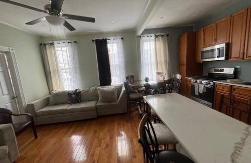 West New York Apartamento | Huge 3 Bedrooms Apt 15 Minutes to NY City
