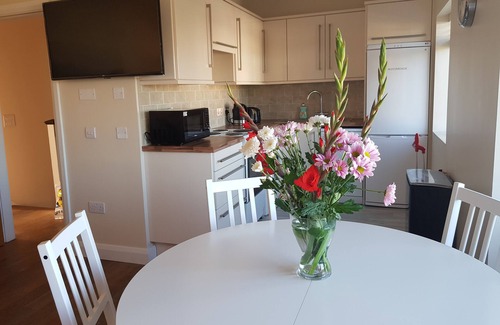 Dundrum Apartamento | Enorme casa familiar de 5 dormitorios en los suburbios de Dublín con estacionamiento