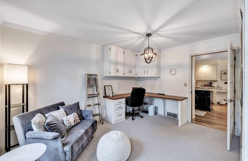 Green Bay Casa | Huge 5 bedroom home close to everything!