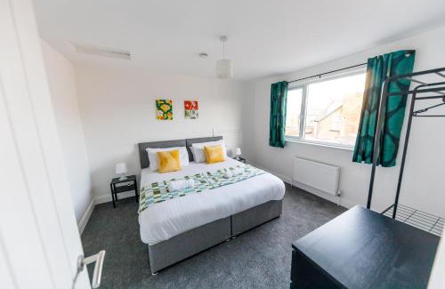 Sunderland Apartamento | Huge 5 Bedroom Home - Great for Contractors