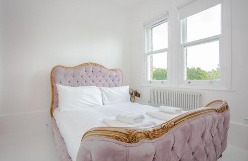 Kilburn Casa | HUGE 5 storey 4 bed Terraced family home in Queens park