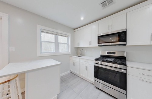 White Lake Casa | Huge 8-bedroom home with Lake Access in White Lake