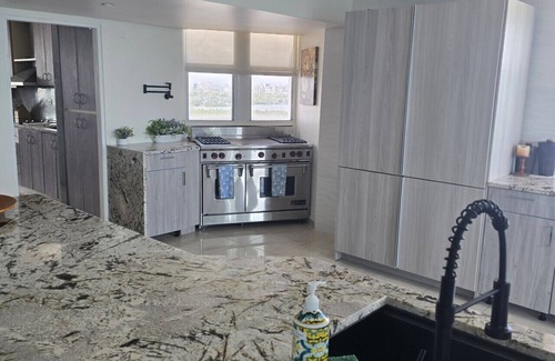 Isla Verde Apartamento | Huge Beach Front Penthouse
