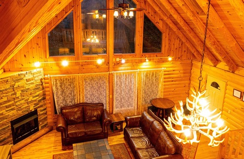 Briar Crest Woods Casa | HUGE BEAR PASS LODGE 6Bedroom ! JFBB SLOPES W/HOT TUB