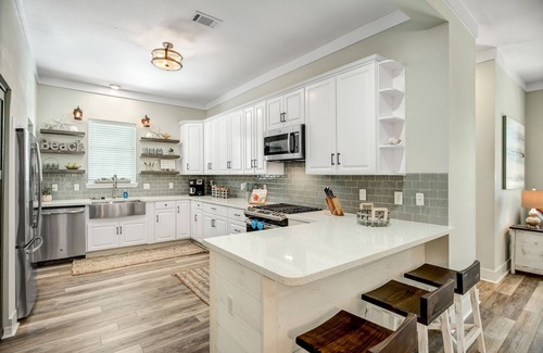 Sugarwood Beach Casa | 103 Wood Beach Dr recientemente renovado! Piscina cerca del mar, piscina climatizada y carrito.