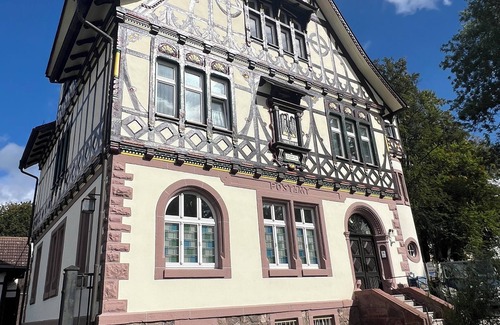 Bad Liebenstein Apartamento | Huge loft in the beautiful historic post office, infrared sauna...