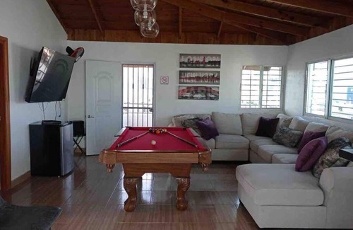 Viejo Arroyo Hondo Apartamento | Huge Luxury Penthouse, Family friendly