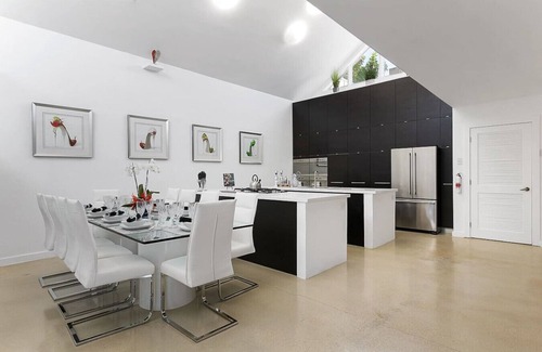 Downtown Fort Lauderdale Casa | Huge Mansion, Game Room, Heated Pool, City view Rooftop, Walk to Las Olas