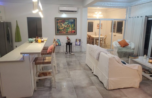 San Pedro Villa | Huge modern Beach Villa dream 4 stories 360 views reef and lagoon