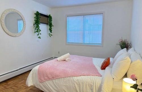 Guttenberg Apartamento | Huge Place Minutes from NYC Parking Available