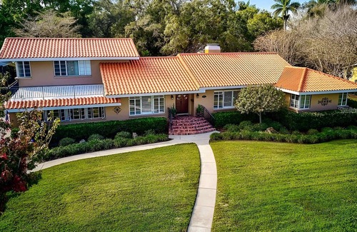 River District Casa | Huge Pool Home with HUGE Deal! 50% off Mon/Tues thru 11/25