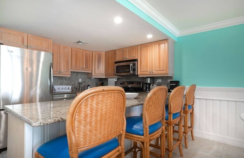 Seven Mile Beach Condominio | Enorme Porche! 3Bedroom-Oceanfront Condo