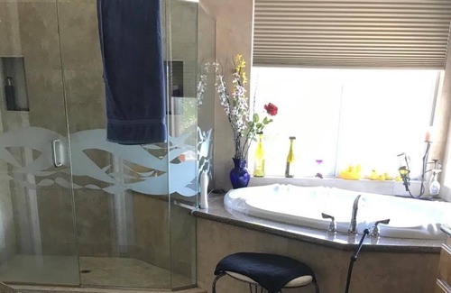 Castaic Casa | Huge Property Oasis