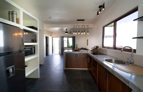 Luis Donaldo Colosio Casa | Huge terrace, KS Bed, Free WiFi, 5 min from Beach