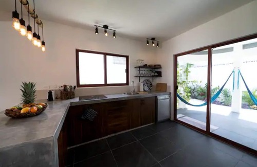 Luis Donaldo Colosio Casa | Huge terrace, KS Bed, Free WiFi, 5 min from Beach