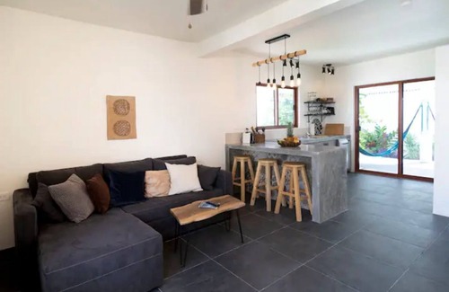 Luis Donaldo Colosio Casa | Huge terrace, KS Bed, Free WiFi, 5 min from Beach