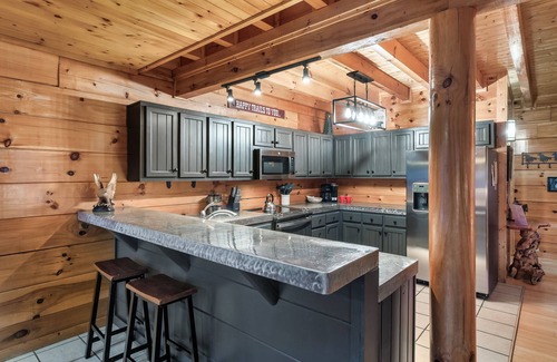 Sevierville Cabina | HUGE THEATER with Stadium Seating, Resort Pool, Hot Tub, Pool Table, Views