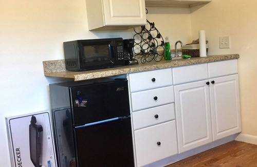 Meadowlawn Apartamento | ENORME ACTUALIZADO Y LIMPIO Estudio, el centro y las playas cercanas.