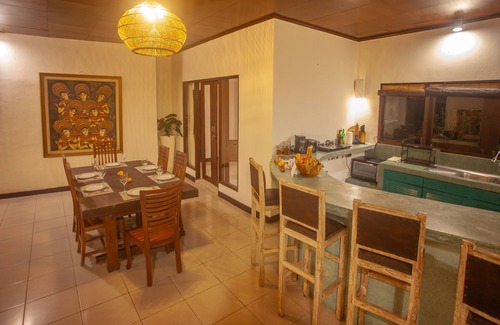 Sambahan Villa | Huge Villa w/ Pool and Spectacular Rooftop Patio!