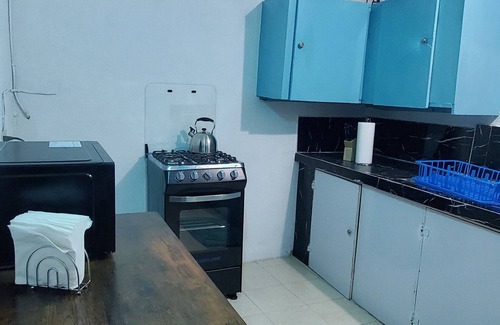 Molynes Gardens Casa | Hughenden couples/fam retreat, 3 brs w/AC, TVs, up to 8 guests, WiFi, AC, Ppkng,
