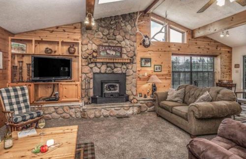 Ruidoso Casa | Hughes, Cabin at Ruidoso, with Forest View