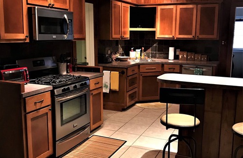 Nacogdoches Casa | Hughes Street House!