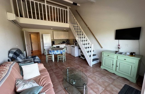 Les Issambres Apartamento | HUGO residence in Les Issambres with swimming pool and air conditioning