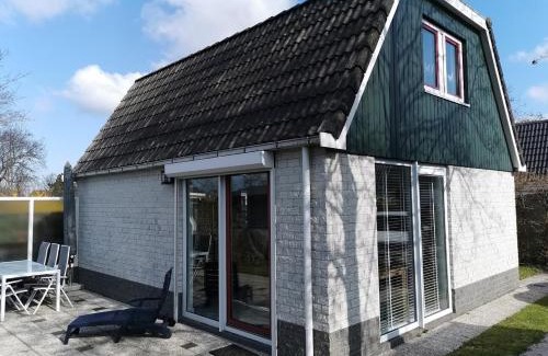 Sint Maartensvlotbrug Casa | Huisje aan de kust
