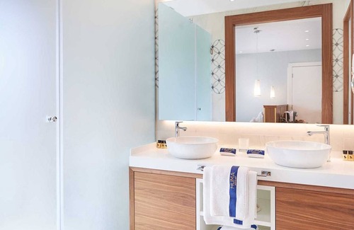 Dobrota Apartamento | Huma Three Bedroom Family Penthouse with Sea View