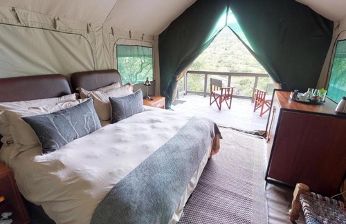 Albert Luthuli Cabina | Humala River Lodge