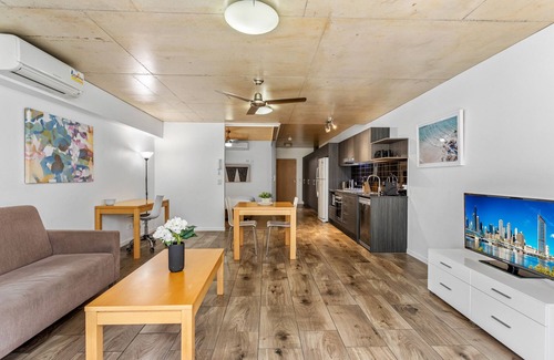 Bowen Hills Apartamento | Humble City Living in an Energetic Neighbourhood
