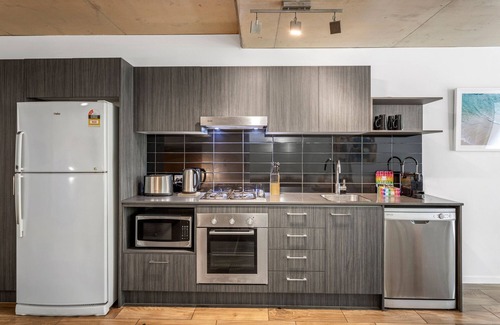 Bowen Hills Apartamento | Humble City Living in an Energetic Neighbourhood