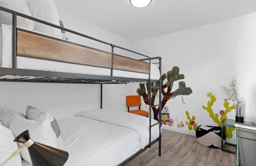 Evans Churchill Apartamento | Hummingbird Harmony House with BBQ and Hot Tub in Downtown Phoenix