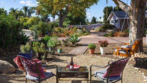 Santa Barbara Casa | Hummingbird Haven by AvantStay Dog-Friendly Near the Beach Huge YardHot Tub