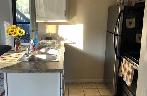 Surfside Beach Apartamento | Colibri en la Copa del Arbol