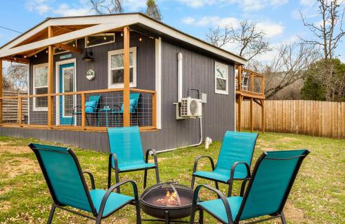 New Braunfels Casa | Hunka Hunka Cabin