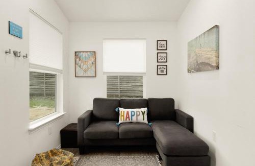 New Braunfels Casa | Hunka Hunka Cabin