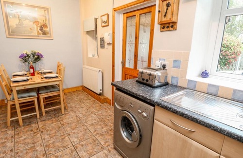 Penistone Casa | Hunter House, Sheffield