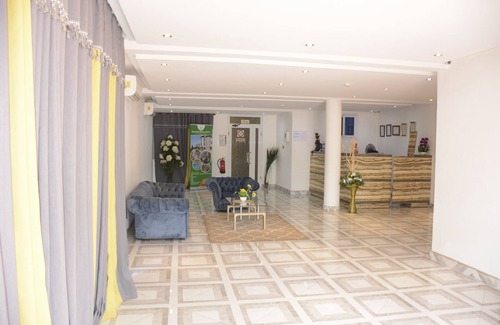 Madina Apartamento | Hunters Royal Apartments