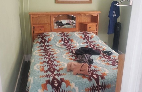 Medina Casa | Hunting and Fishing Rental House on the edge of town.
