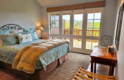Cambridge Casa | Huntington Stables Retreat