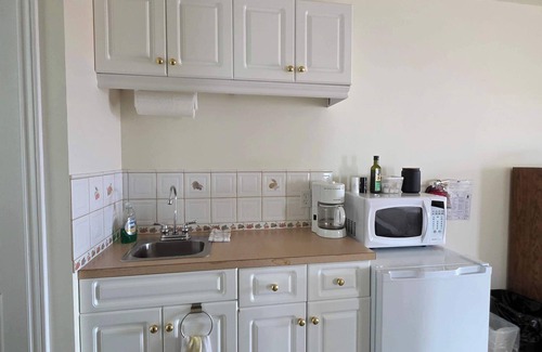 Hunts Point Apartamento | Hunts Point Rustic Coastal Retreat with King Bed