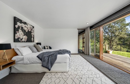 Huonville Casa | Huon Valley Luxury - Vistas al río, Wi-Fi gratuito, NBN