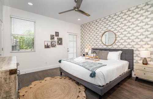 Talbot's Corner Casa | Hurst House - 4 Stylish Homes - Mins to Germantown