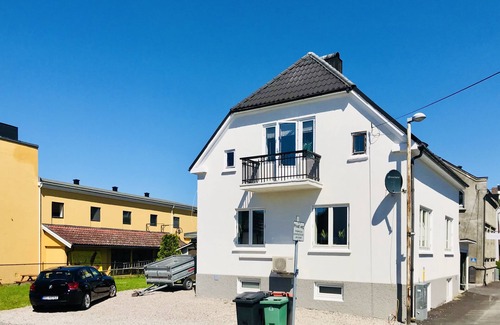 Porsgrunn Casa | Hus i sentrum. Gratis parkering og gangavstand til shopping, spisesteder ++