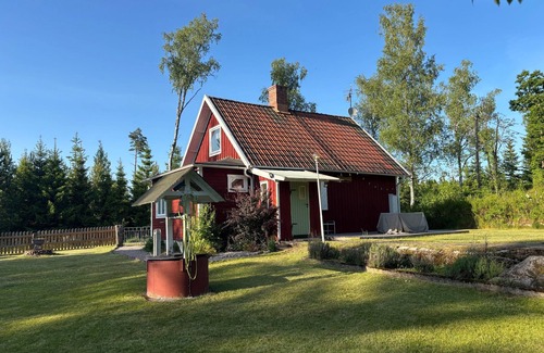 Emmaboda Casa | Hus Jorgentorp - Vacation with dog in the middle of the Småland forest