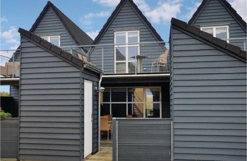 Henne Casa | Hus R
